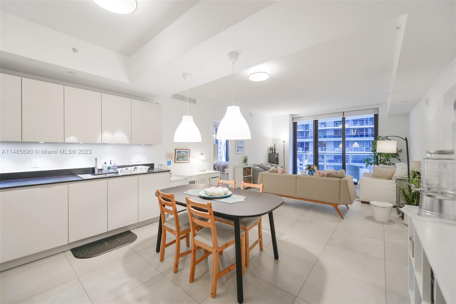 1010 BRICKELL CONDO - Residential Lease