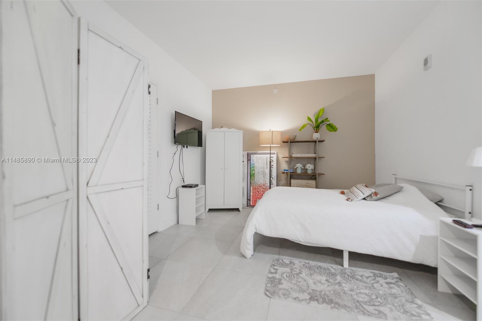 1010 BRICKELL CONDO - Residential Lease