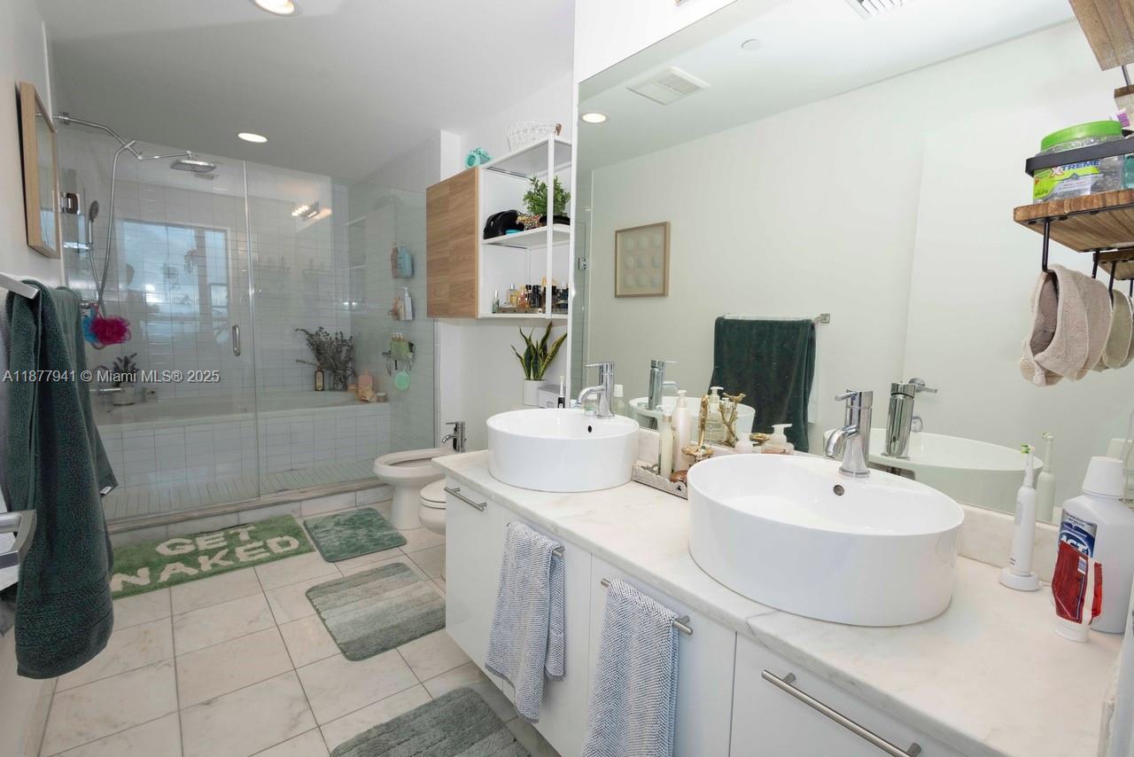 MARINABLUE CONDO - Residential Lease