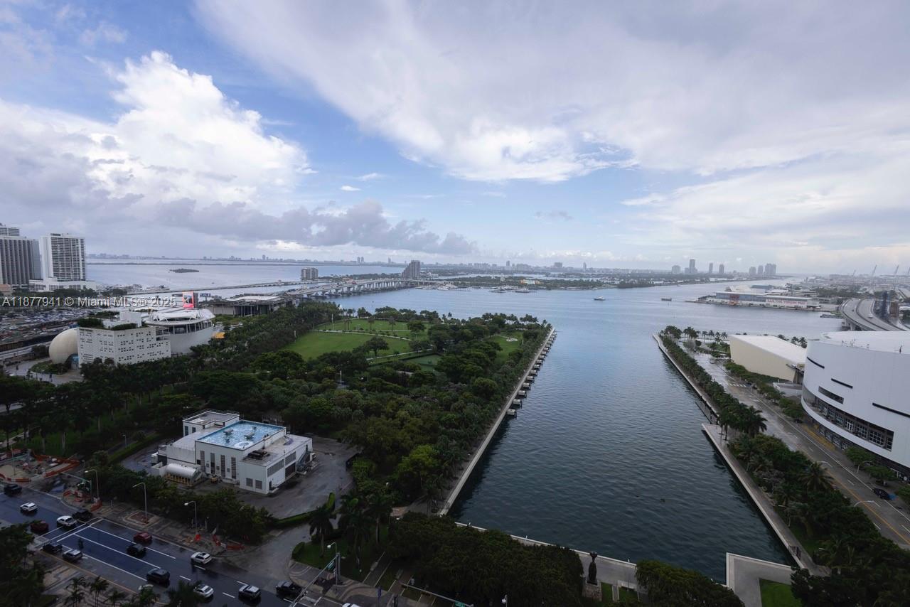 MARINABLUE CONDO - Residential Lease