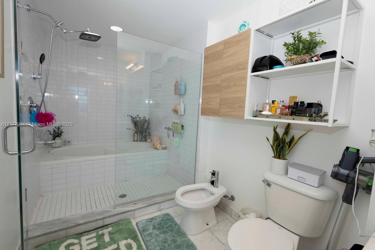 MARINABLUE CONDO - Residential Lease