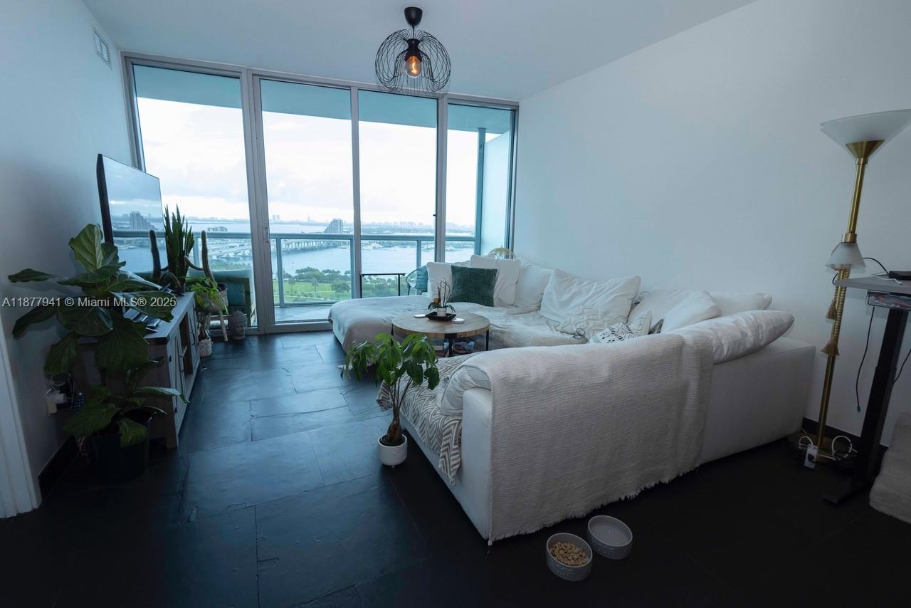 MARINABLUE CONDO - Residential Lease