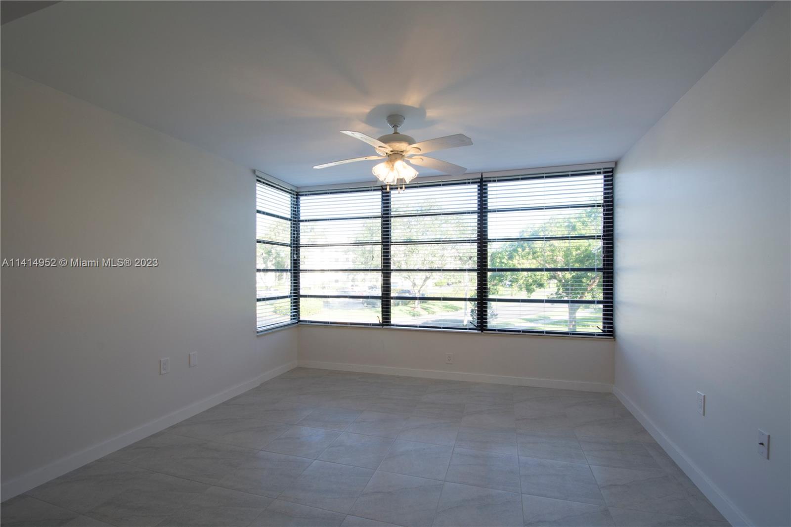 CONDO 20 OF WHITEHALL CON - Residential Lease