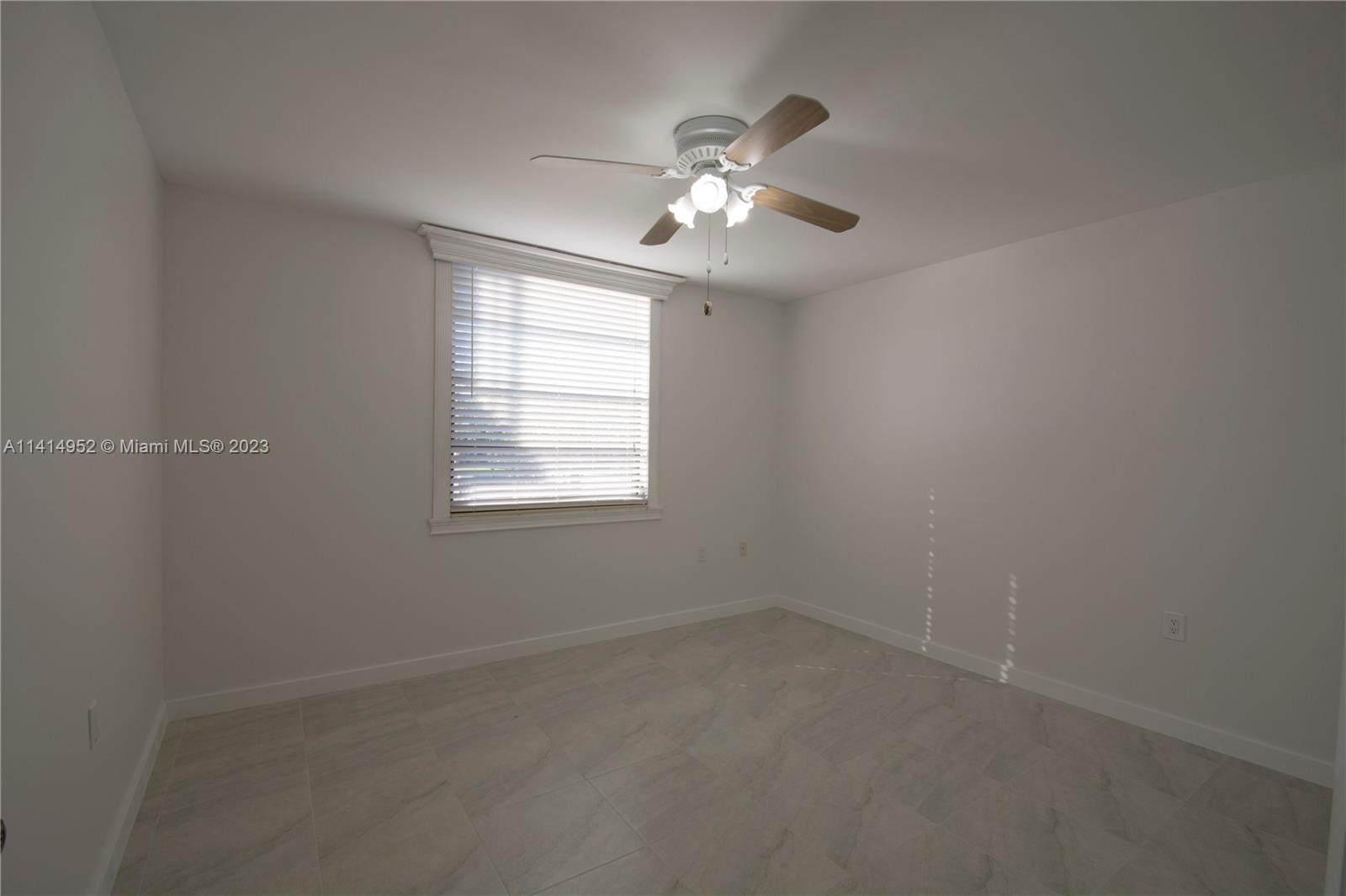 CONDO 20 OF WHITEHALL CON - Residential Lease