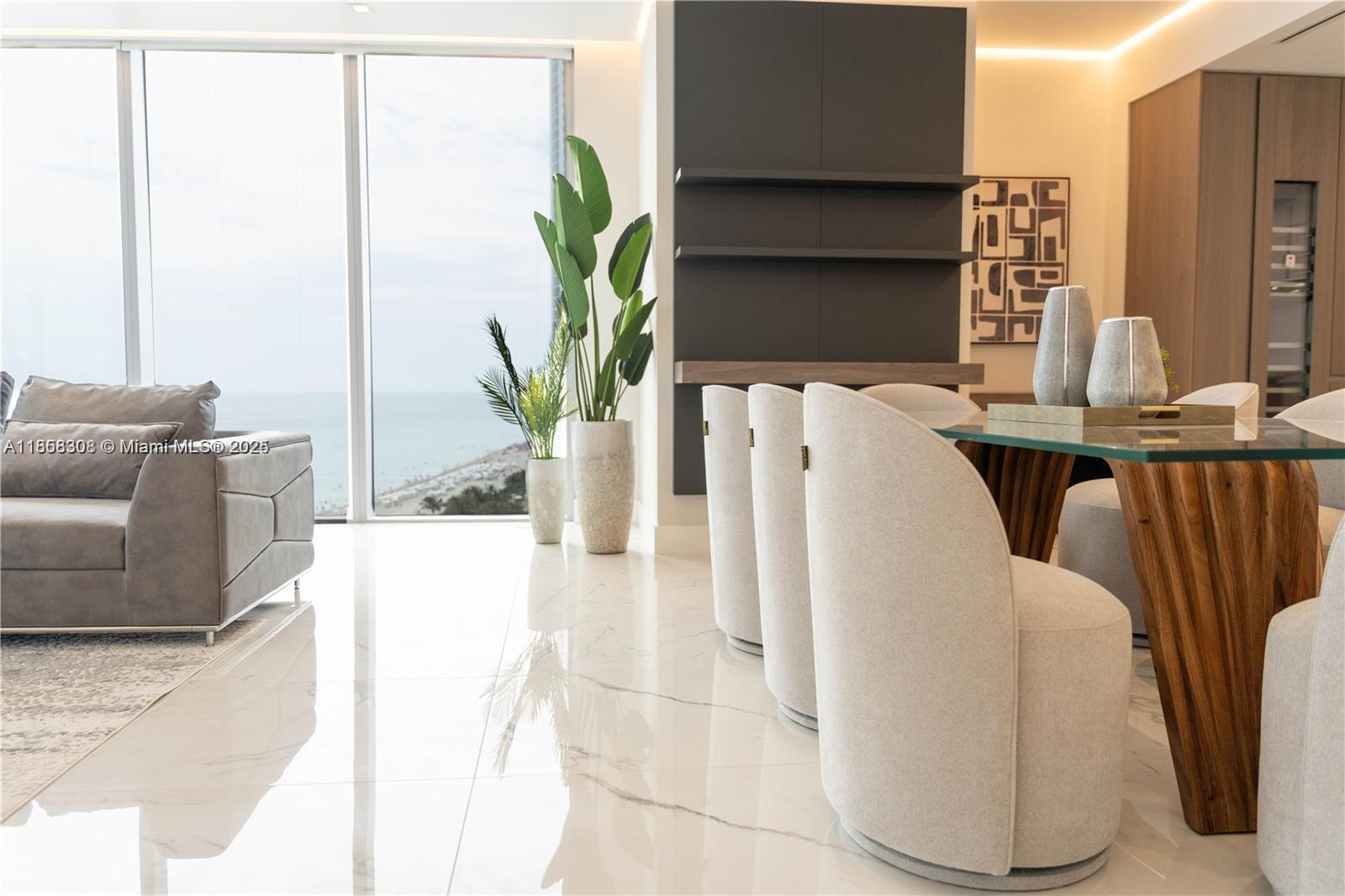 Turnberry Ocean Club - Residential