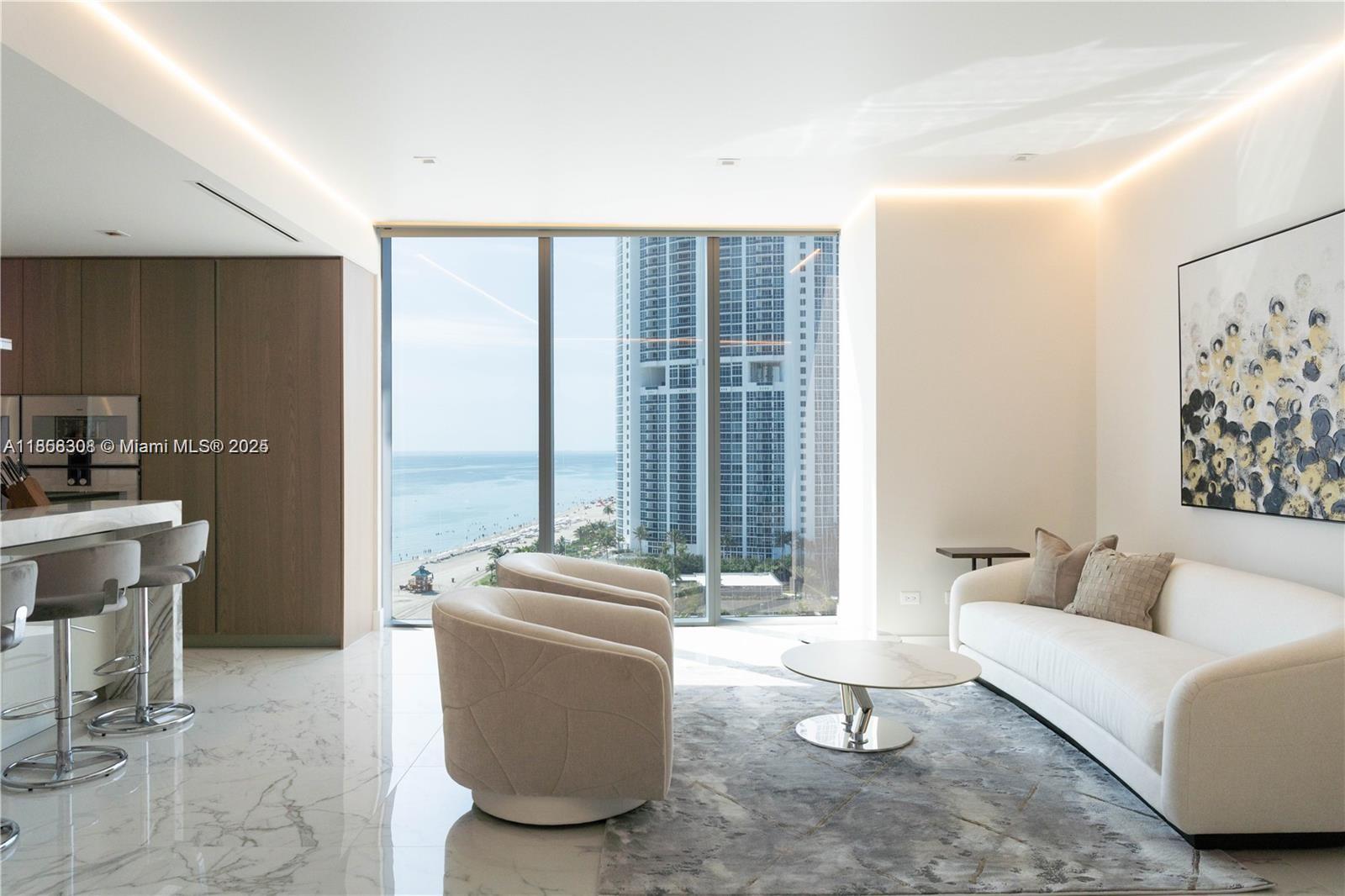 Turnberry Ocean Club - Residential