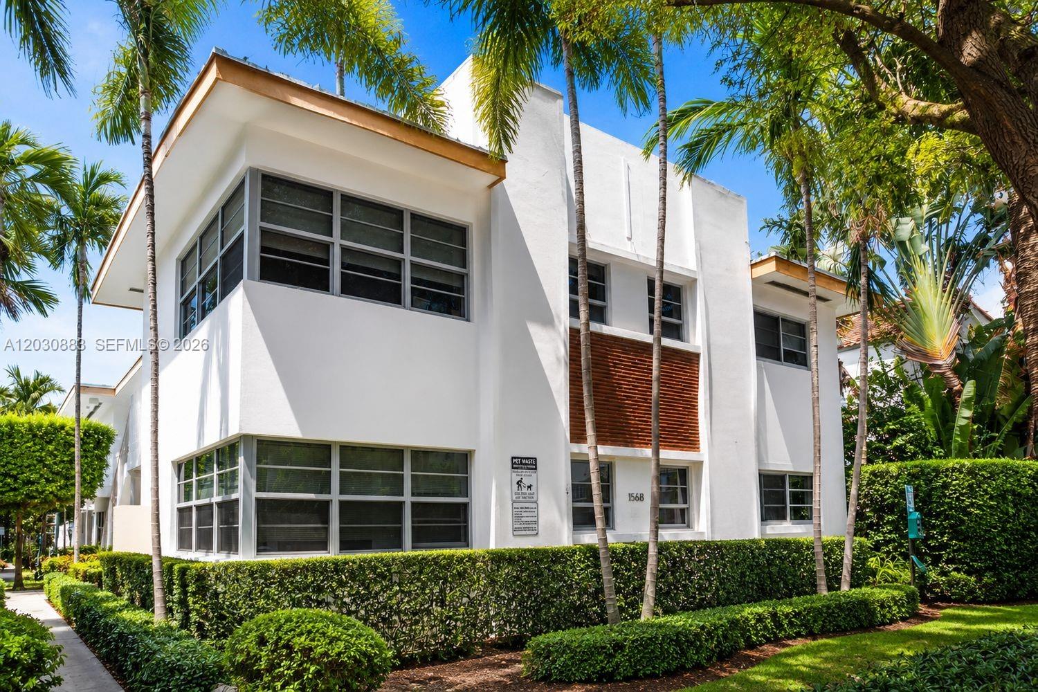 ETRURIA CONDO - Residential