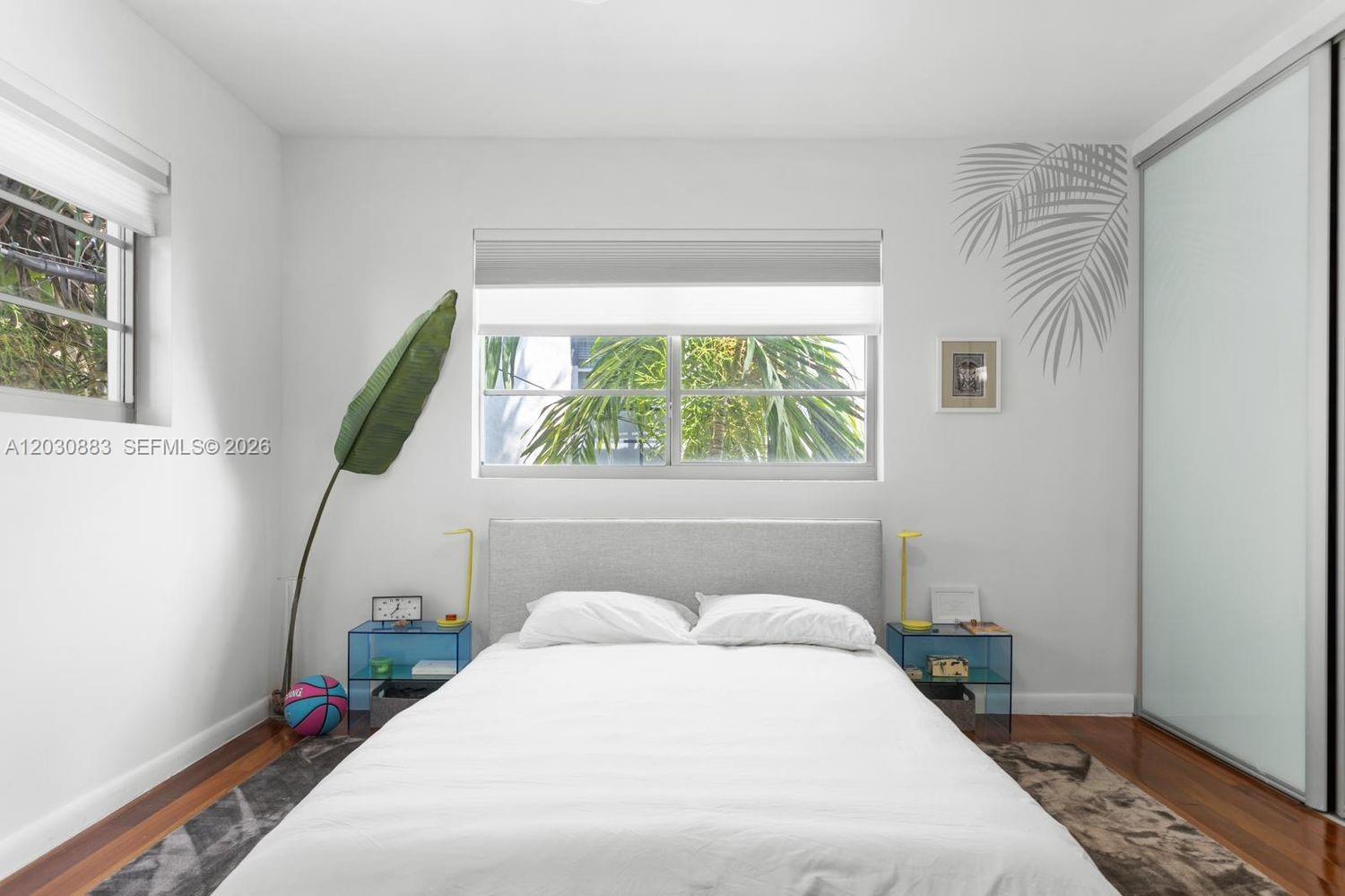 ETRURIA CONDO - Residential