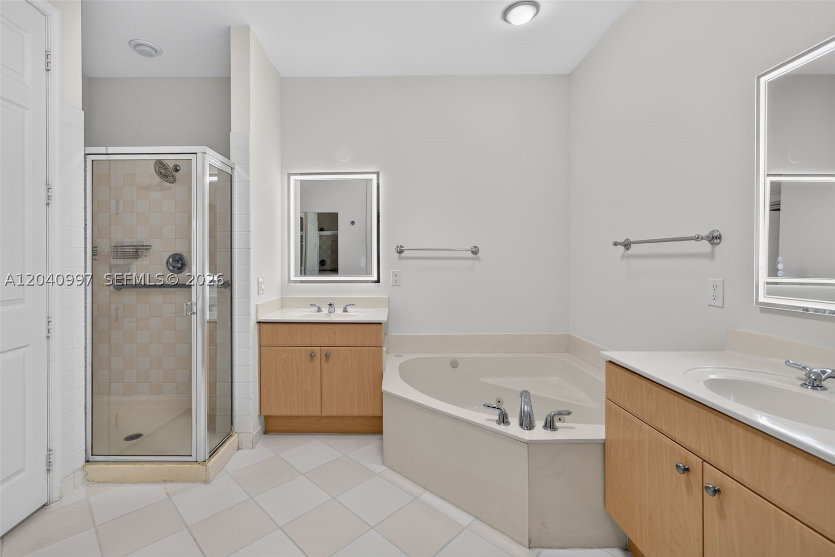 LEGENDS AT WESTON HILLS - Residential