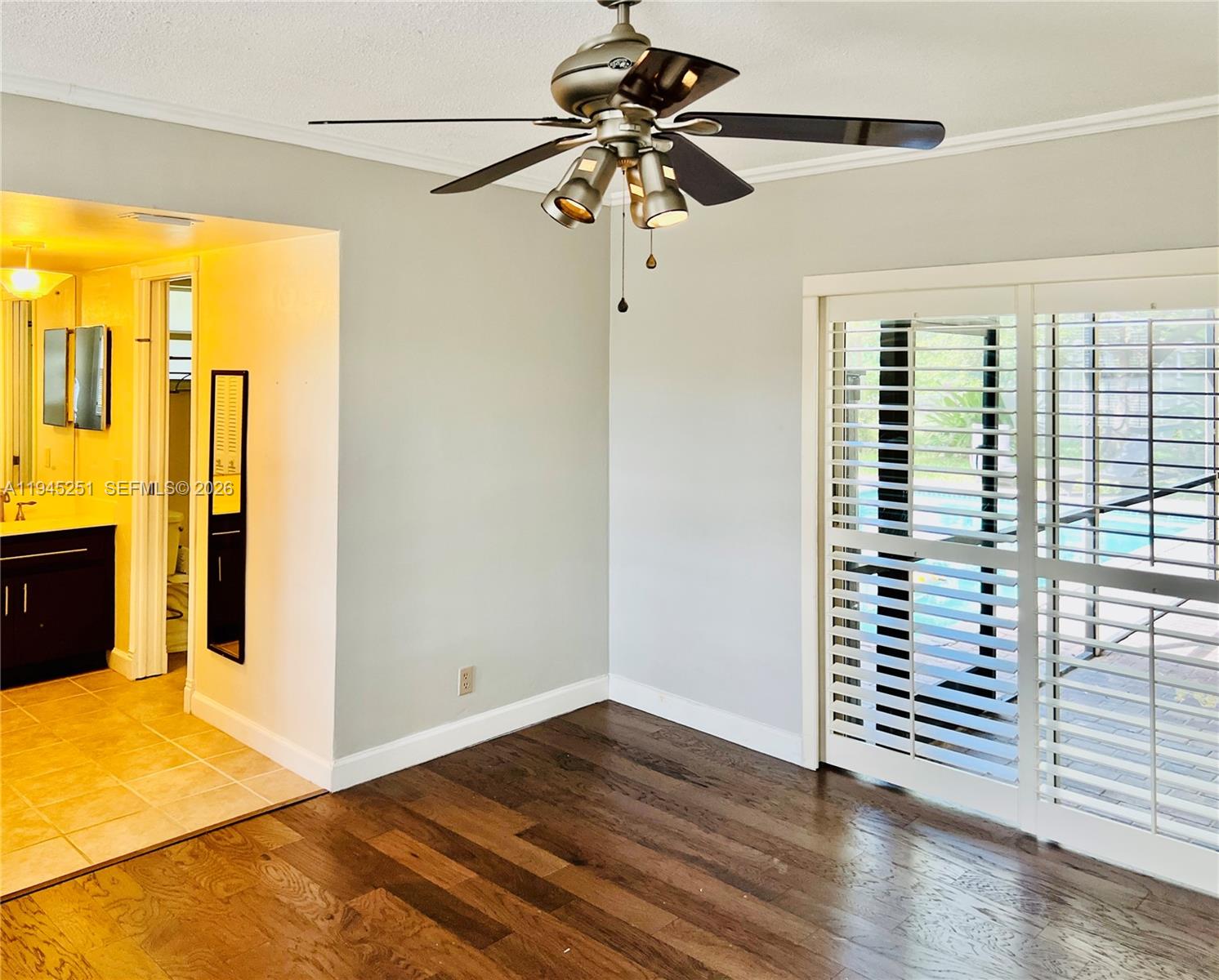 MIRROR LAKE ESTATES SEC F - Residential