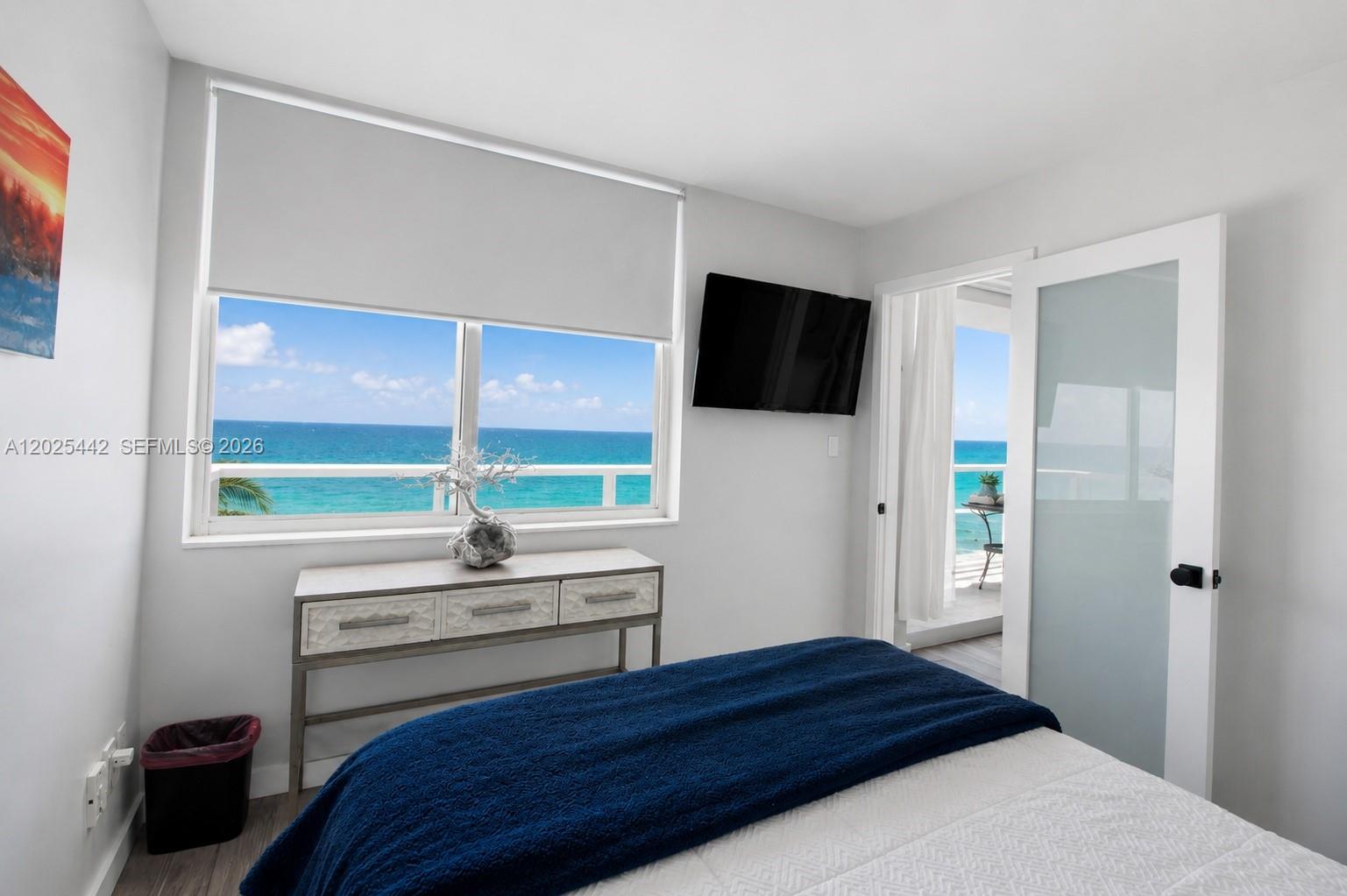 THE AVENTURA BEACH CLUB C - Residential