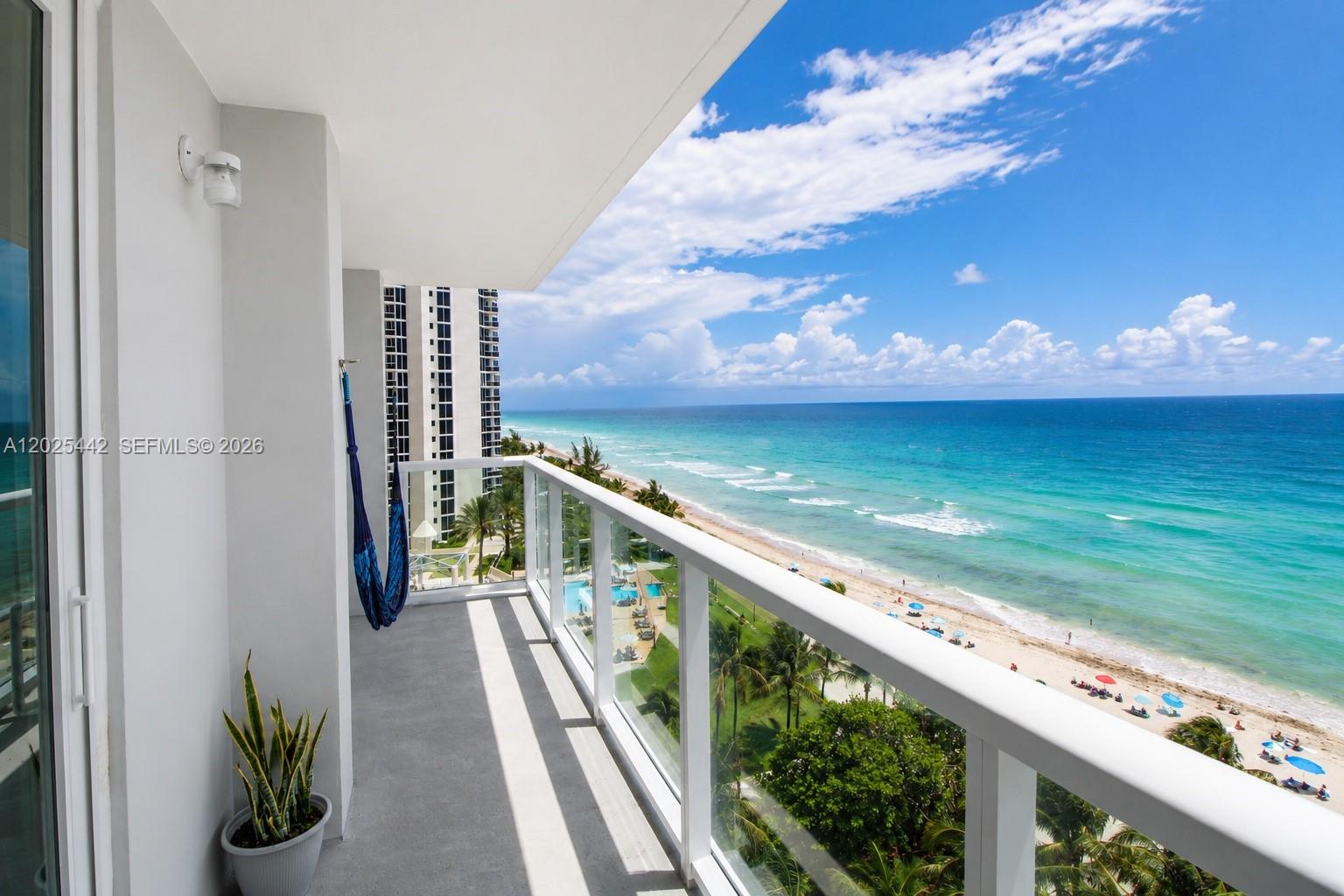 THE AVENTURA BEACH CLUB C - Residential
