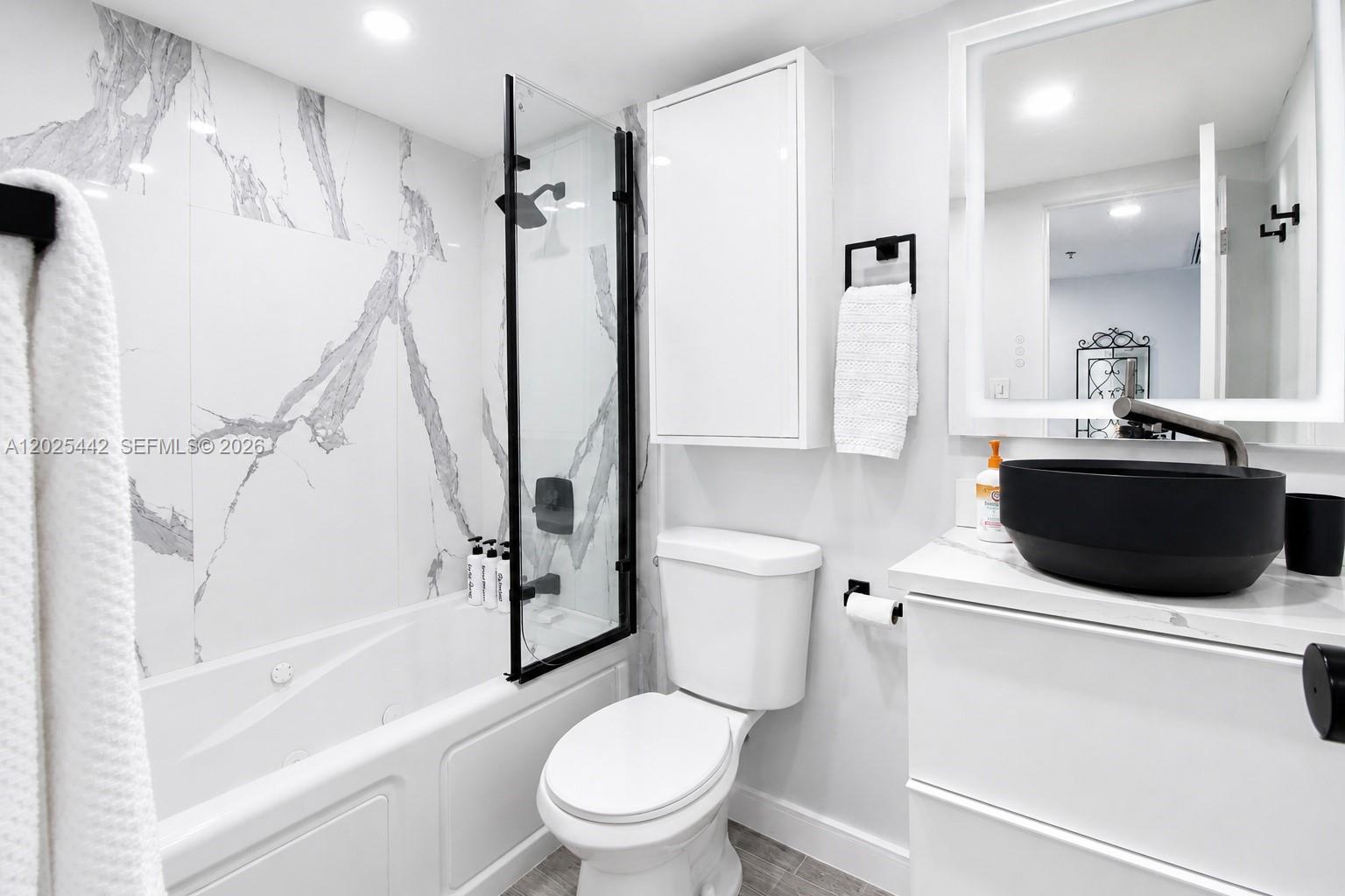 THE AVENTURA BEACH CLUB C - Residential
