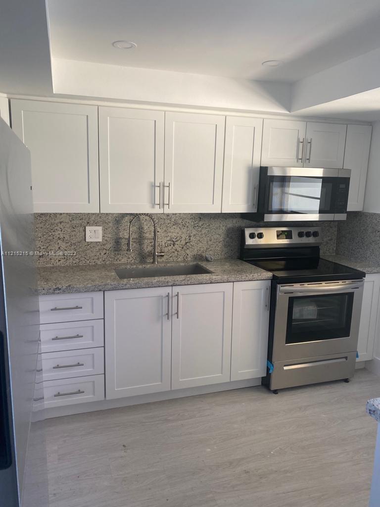 FOXCROFT APTS INC CONDO - Residential Lease