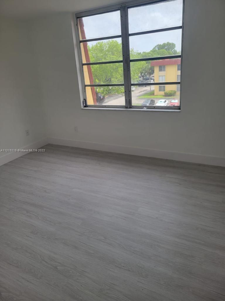 FOXCROFT APTS INC CONDO - Residential Lease