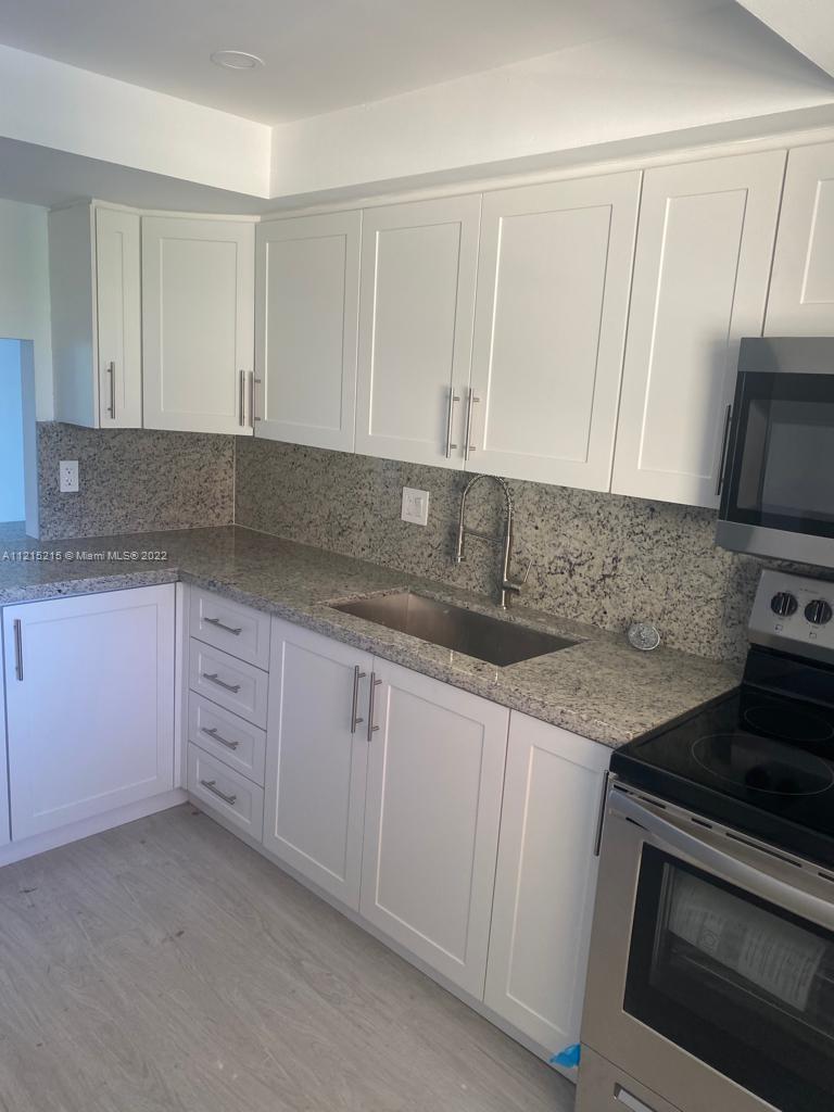 FOXCROFT APTS INC CONDO - Residential Lease