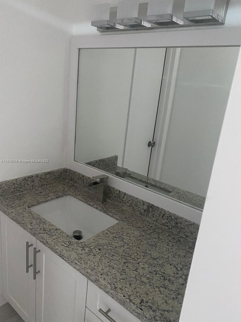 FOXCROFT APTS INC CONDO - Residential Lease