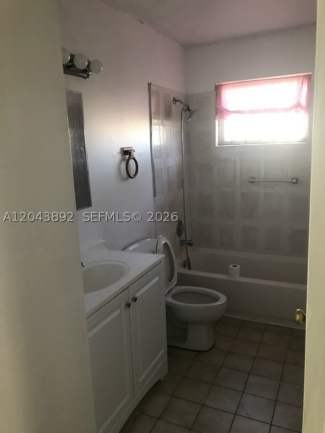 RICHMOND HGTS ESTS 3RD AD - Residential Lease