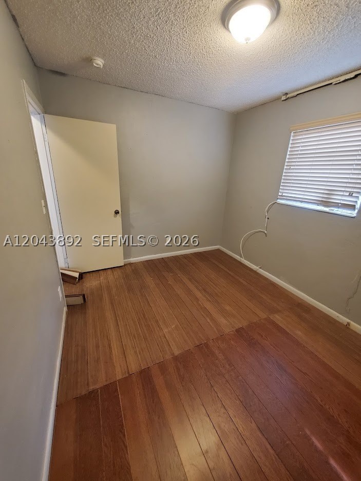 RICHMOND HGTS ESTS 3RD AD - Residential Lease