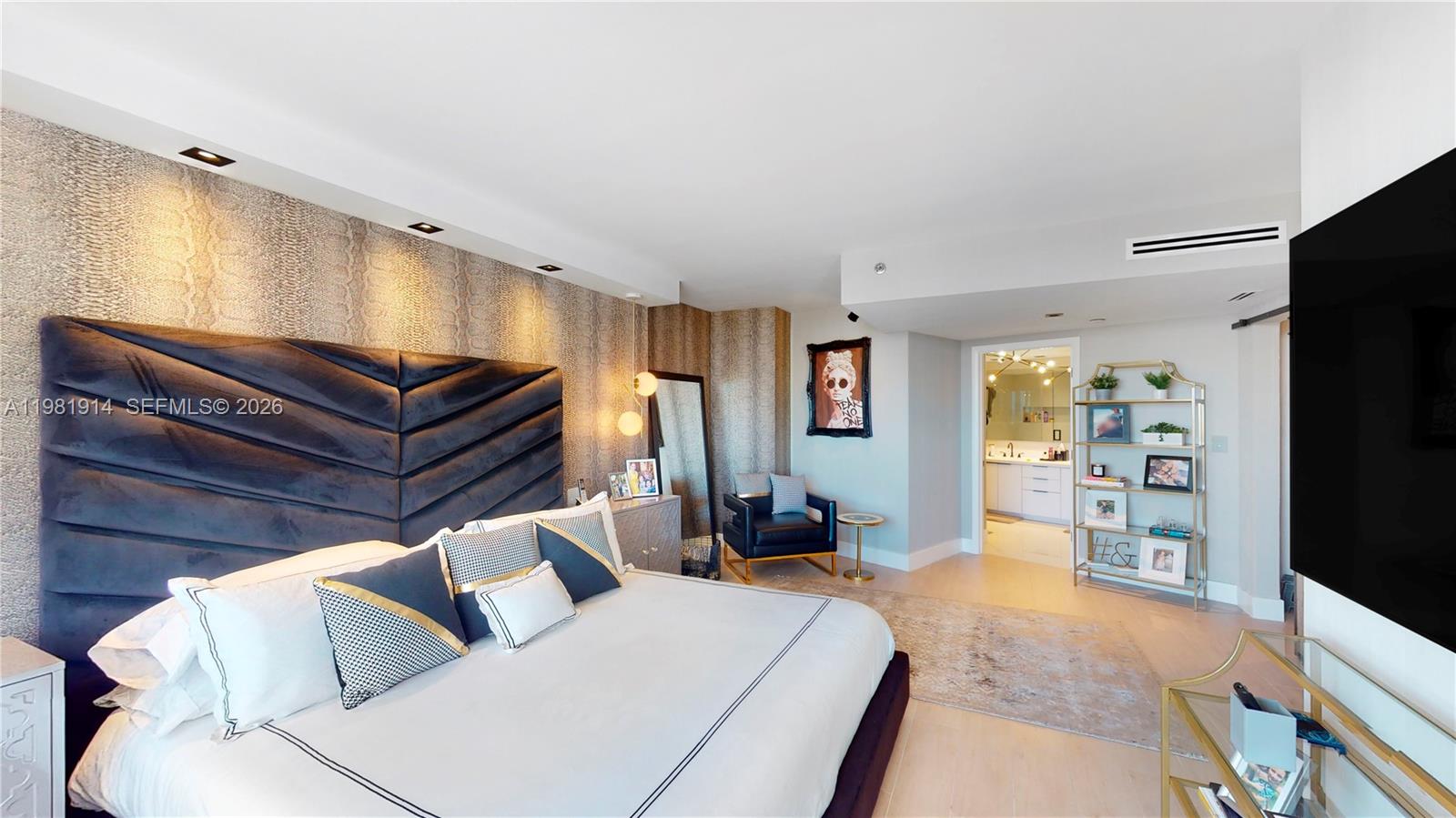 1000 ISL BLVD WILLIAMS IS - Residential