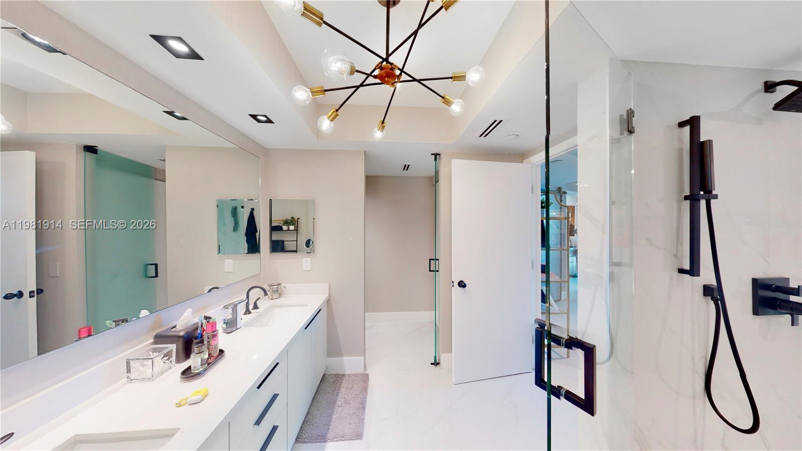 1000 ISL BLVD WILLIAMS IS - Residential