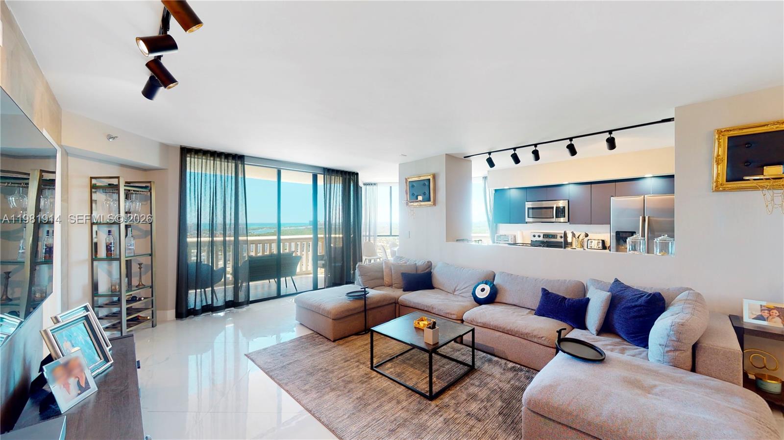 1000 ISL BLVD WILLIAMS IS - Residential