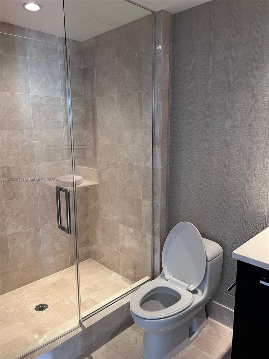JADE OCEAN CONDO - Residential Lease