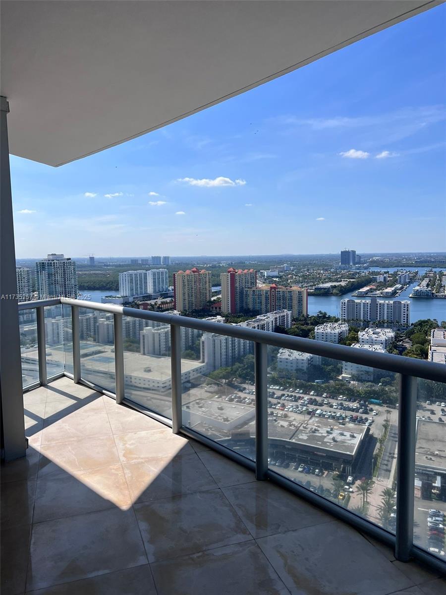 JADE OCEAN CONDO - Residential Lease