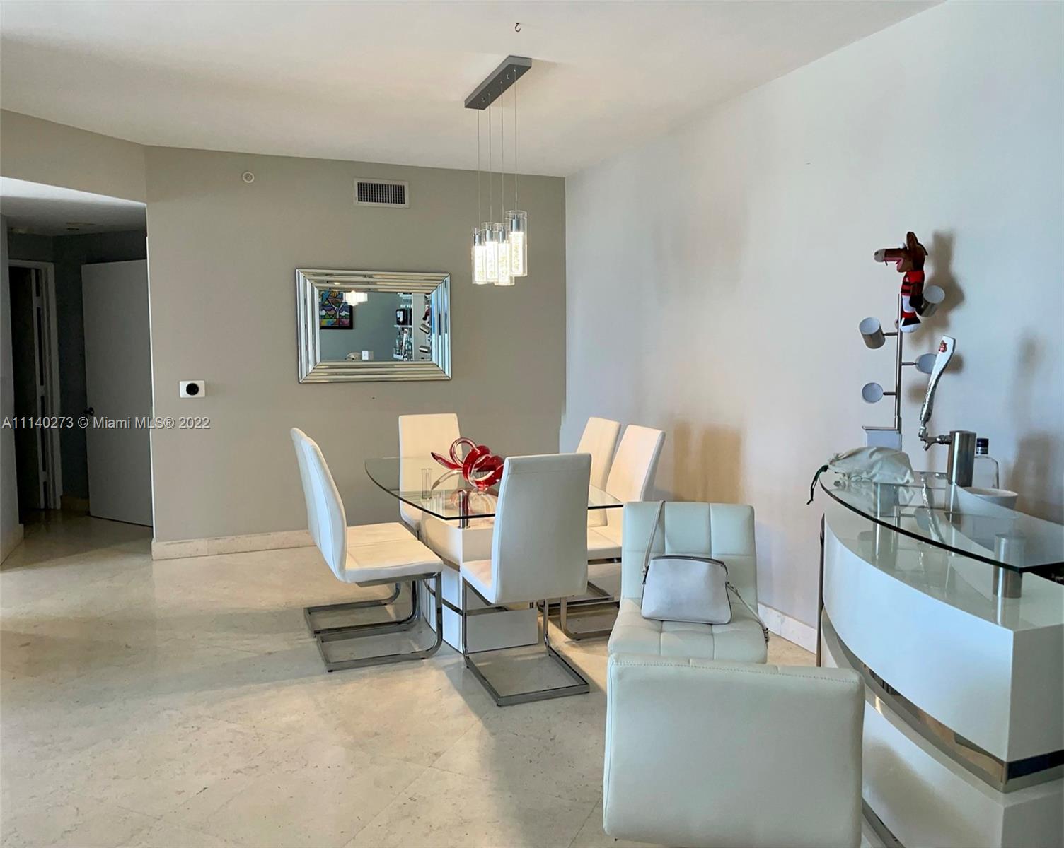 AKOYA CONDO - Residential