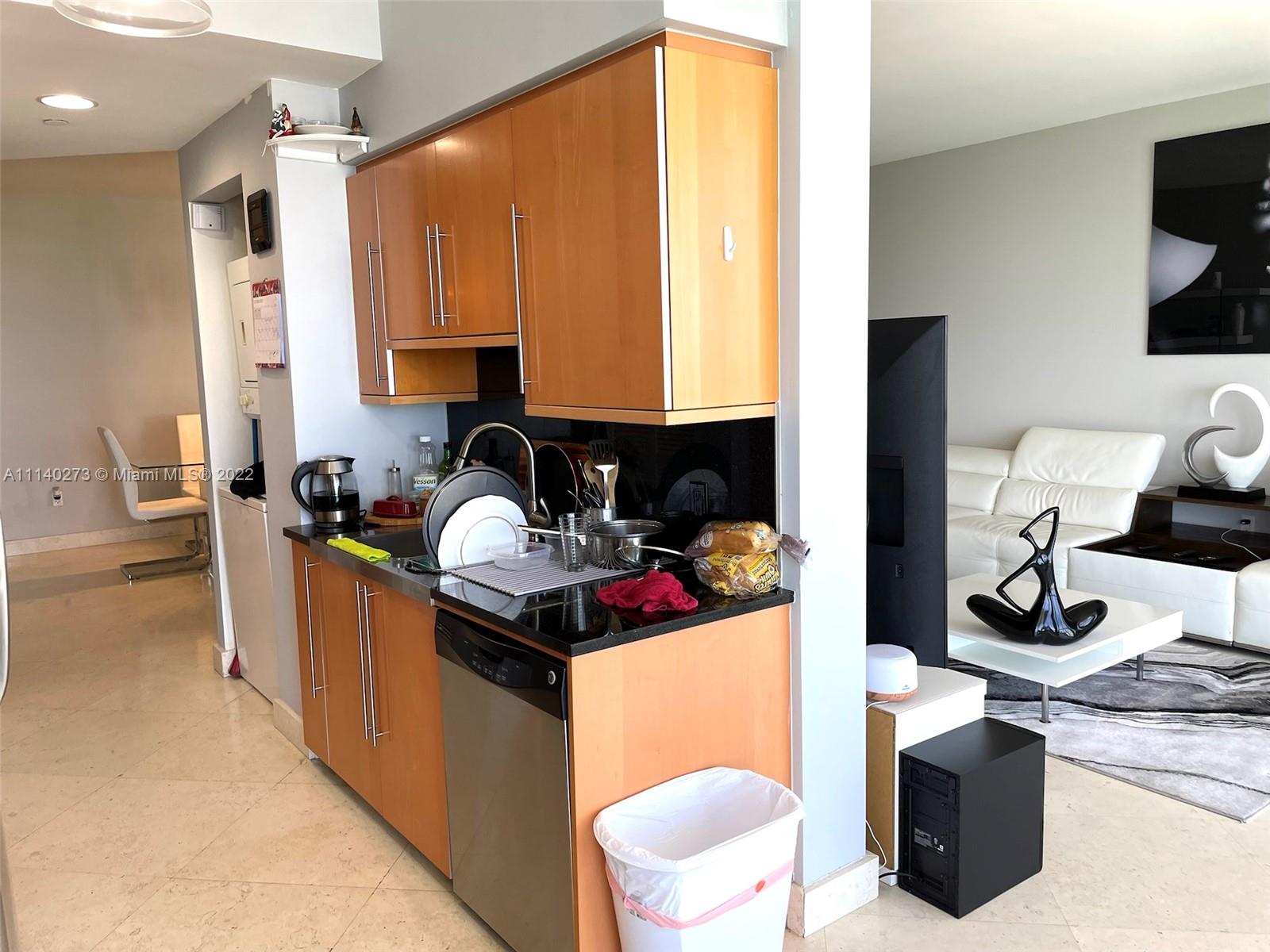 AKOYA CONDO - Residential