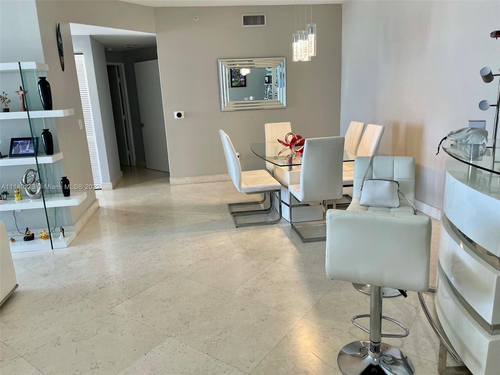 AKOYA CONDO - Residential