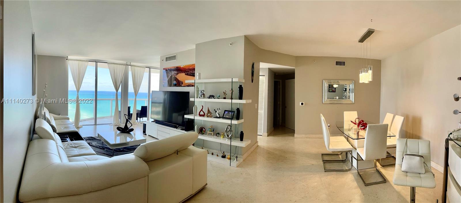 AKOYA CONDO - Residential