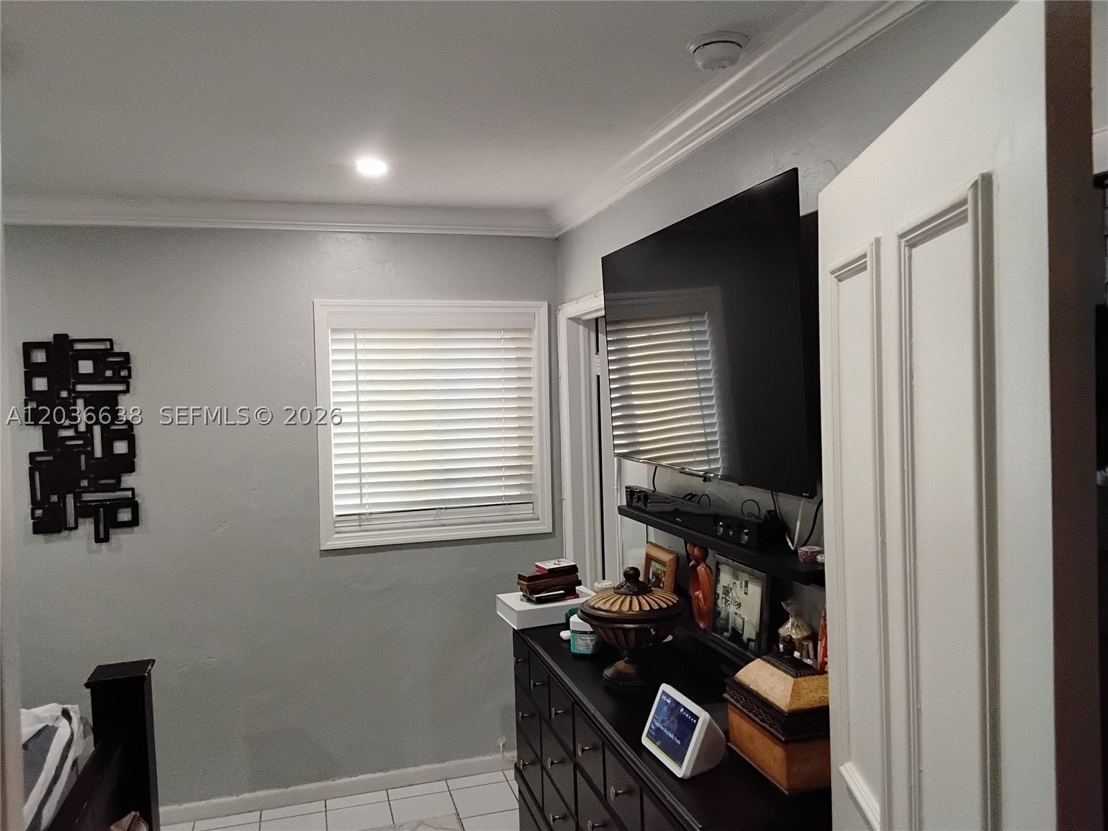 LAUDERDALE GOLF ESTATES - Residential