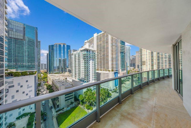 JADE RESIDENCES - Residential