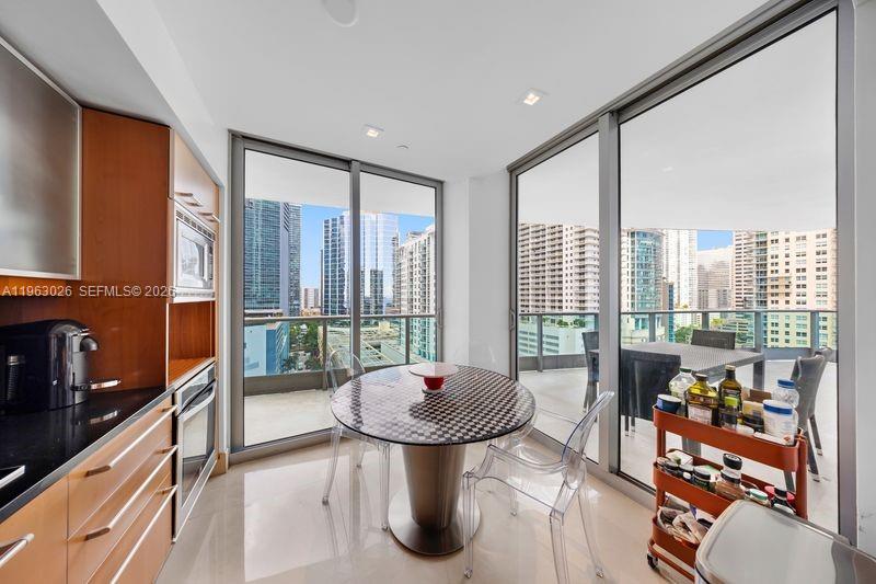 JADE RESIDENCES - Residential