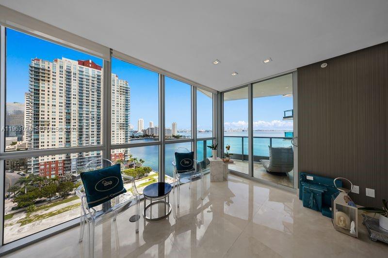JADE RESIDENCES - Residential