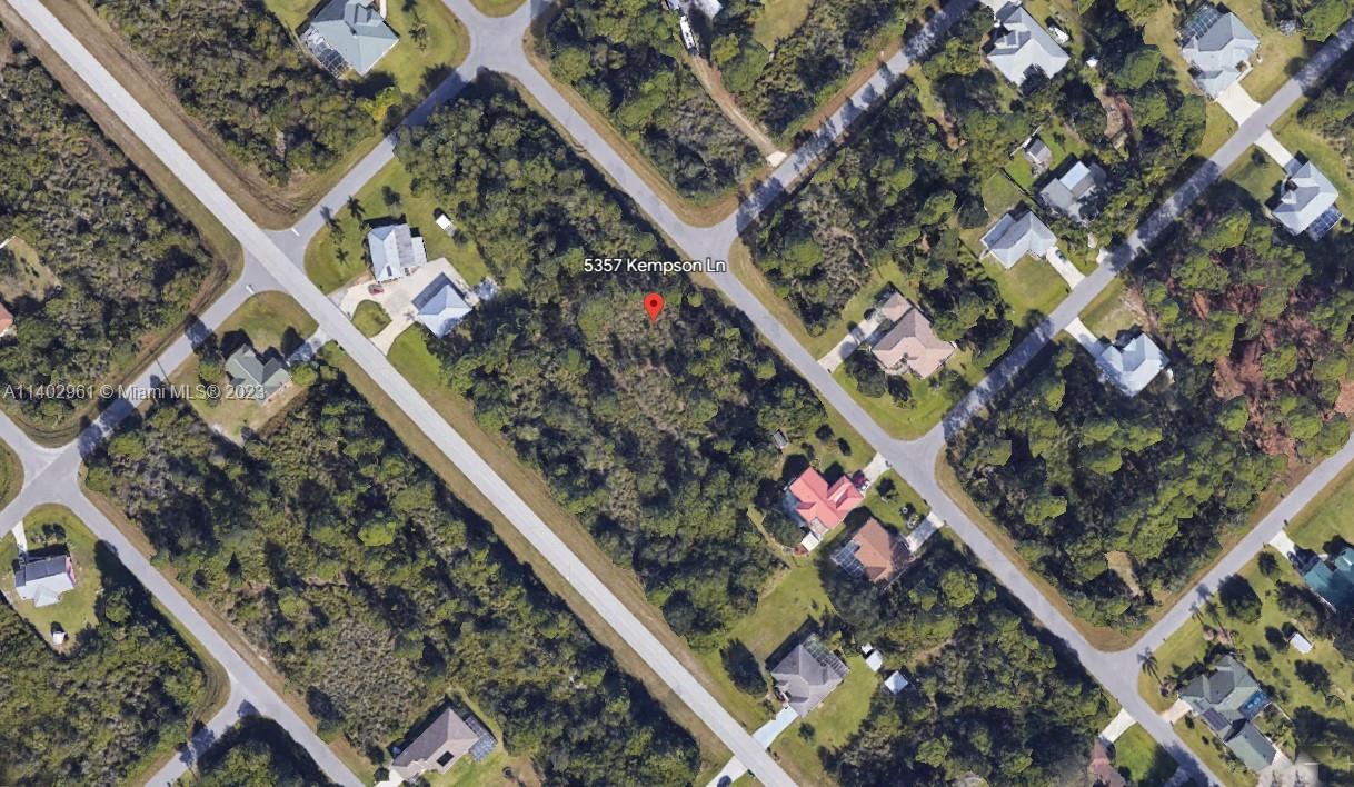 Port Charlotte 52 - Land