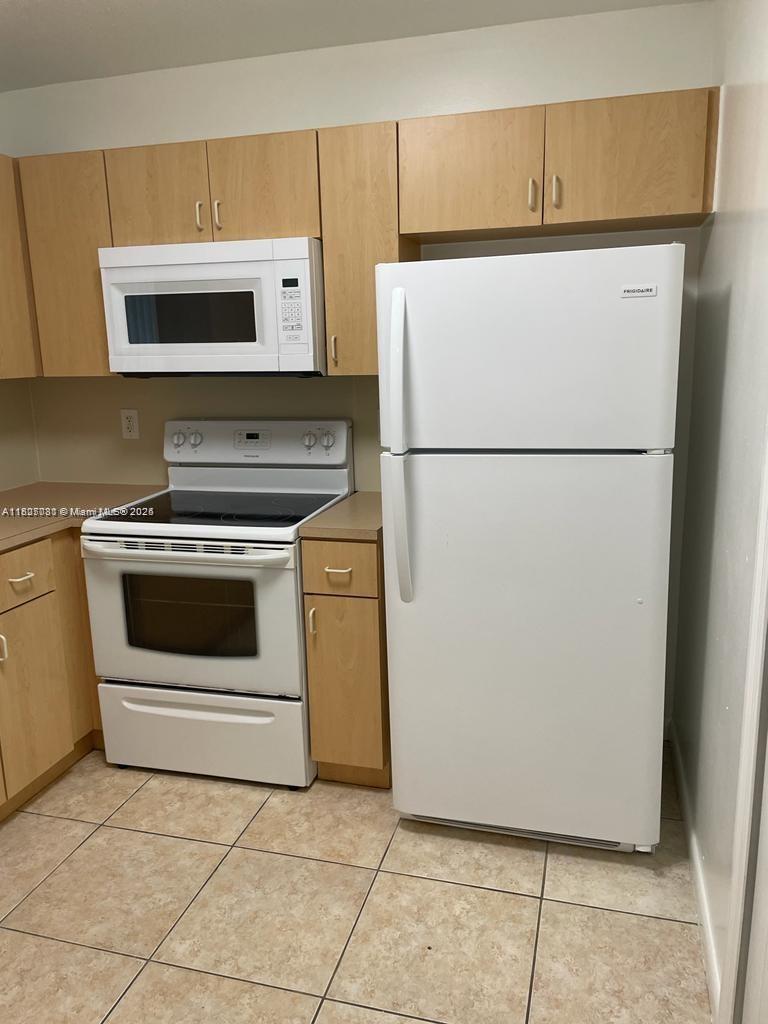 VENETIA GARDENS SOUTH CON - Residential
