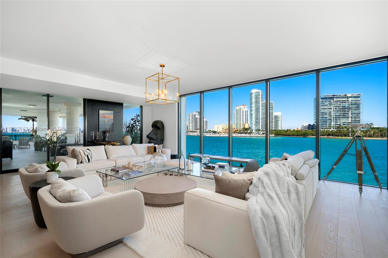 FISHER ISLAND - Residential