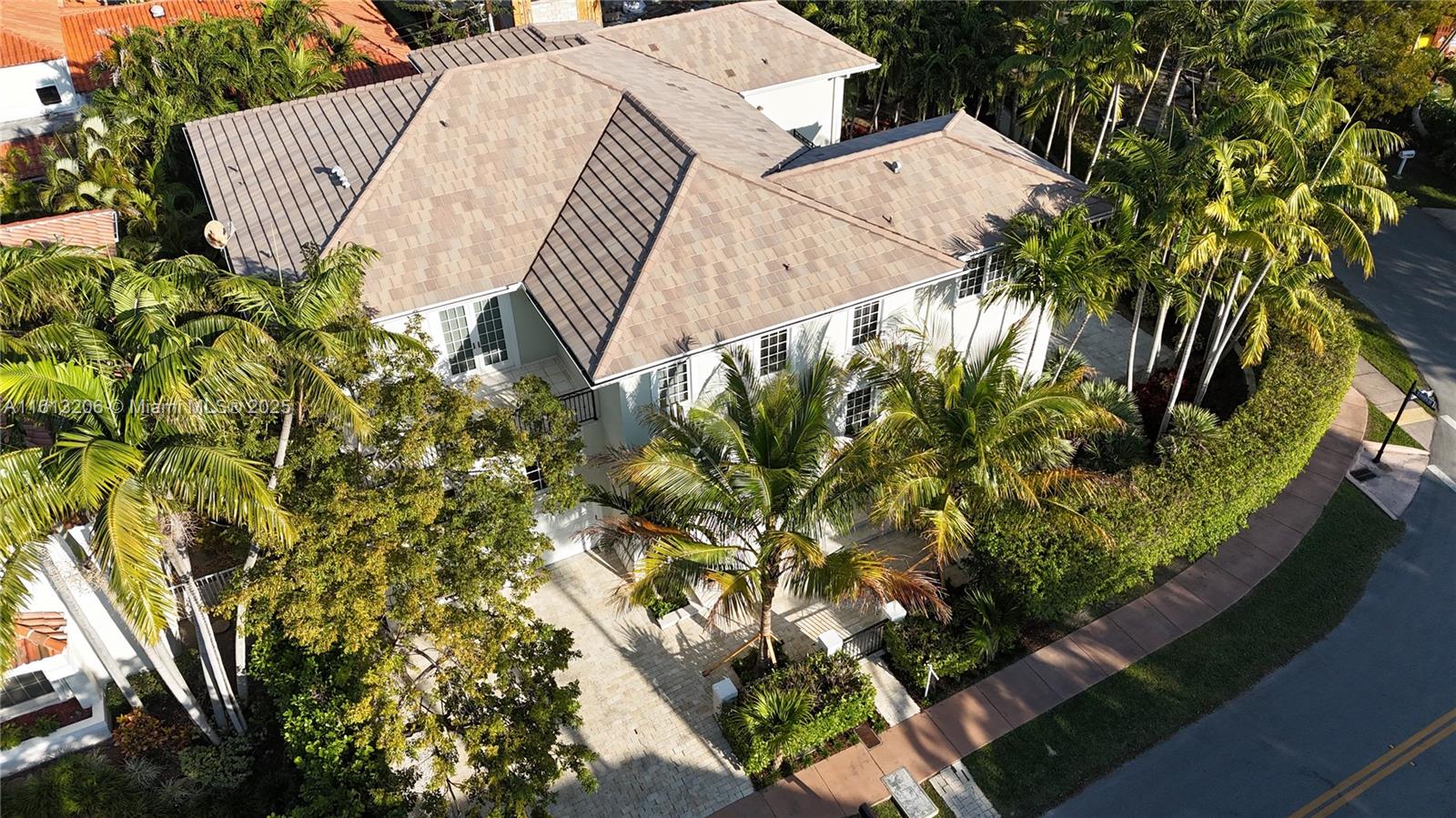BISCAYNE KEY ESTATES - Residential