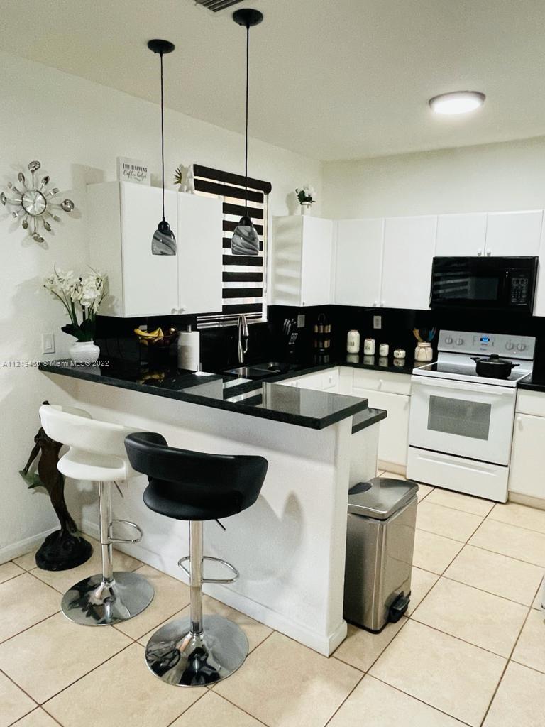 SHOMA TOWNHOMES AT KEYSCO - Residential