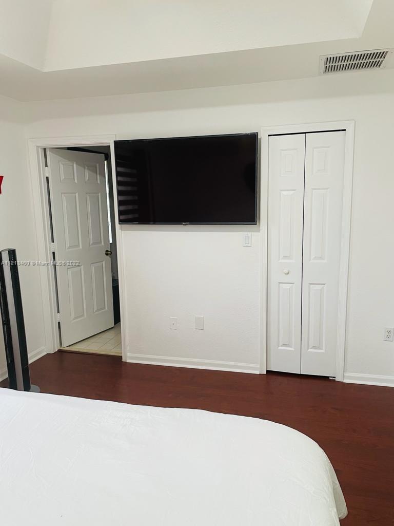 SHOMA TOWNHOMES AT KEYSCO - Residential