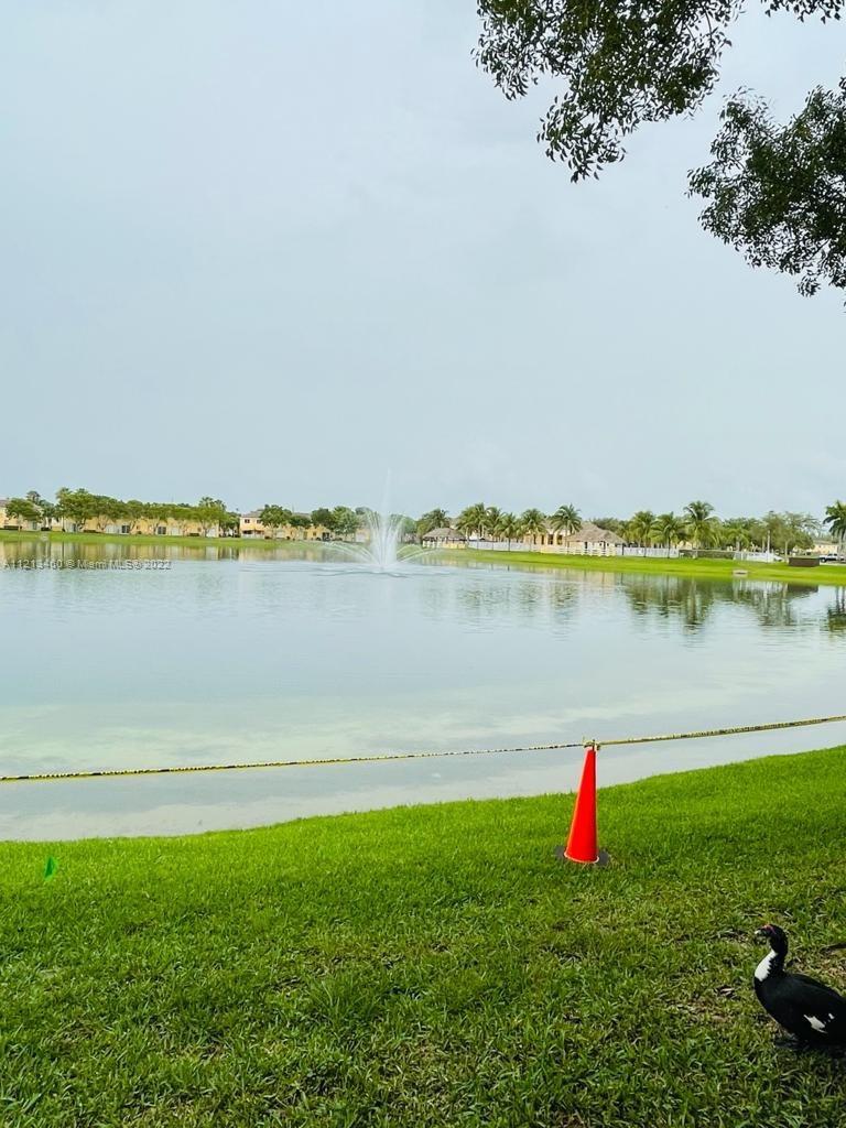 SHOMA TOWNHOMES AT KEYSCO - Residential