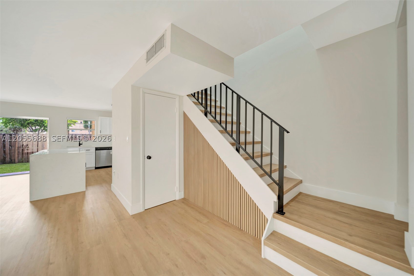 KENDALE LAKES TOWNHOUSE C - Residential Lease