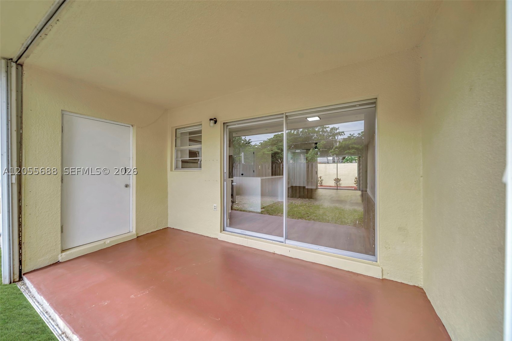 KENDALE LAKES TOWNHOUSE C - Residential Lease