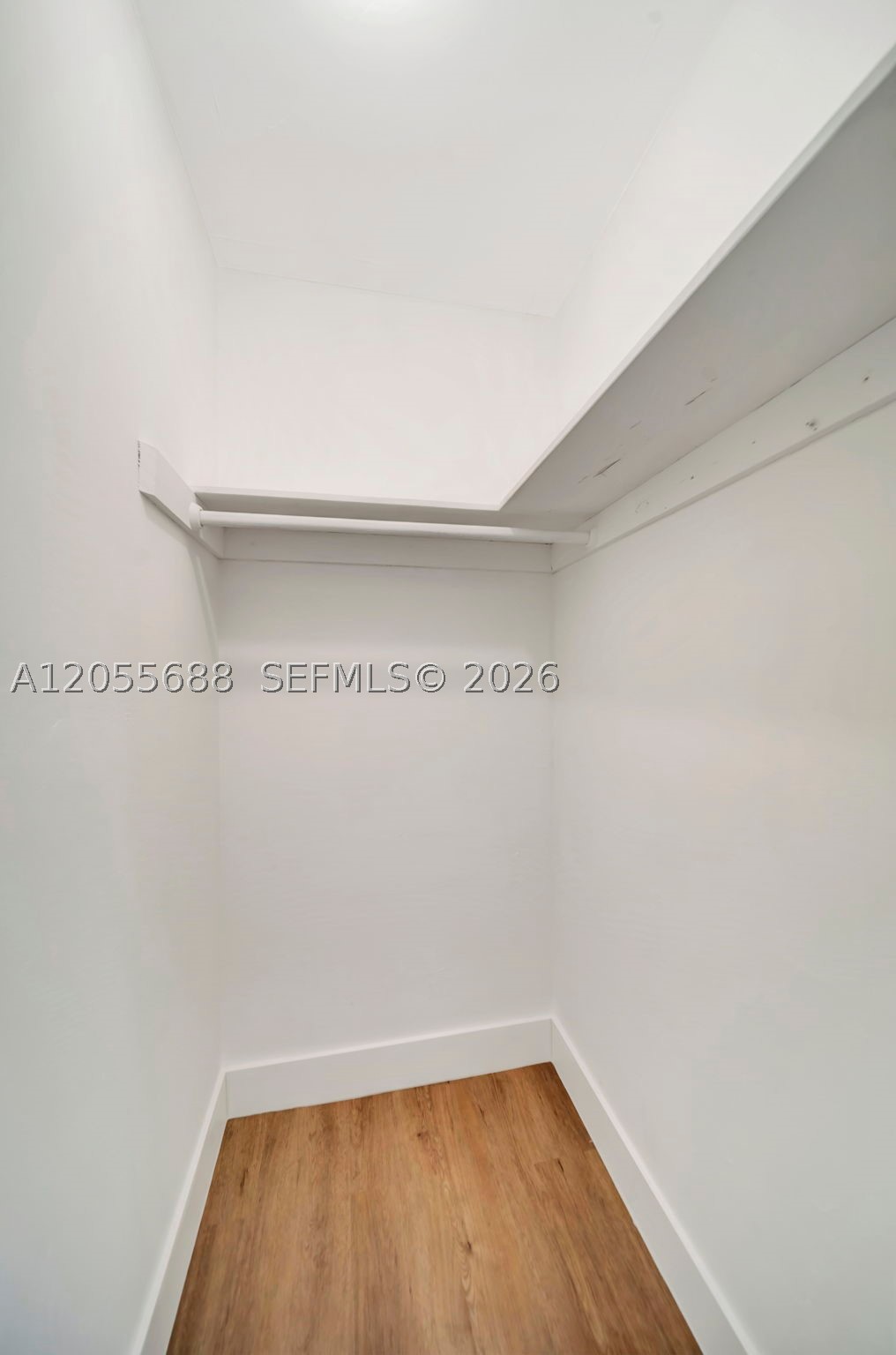 KENDALE LAKES TOWNHOUSE C - Residential Lease