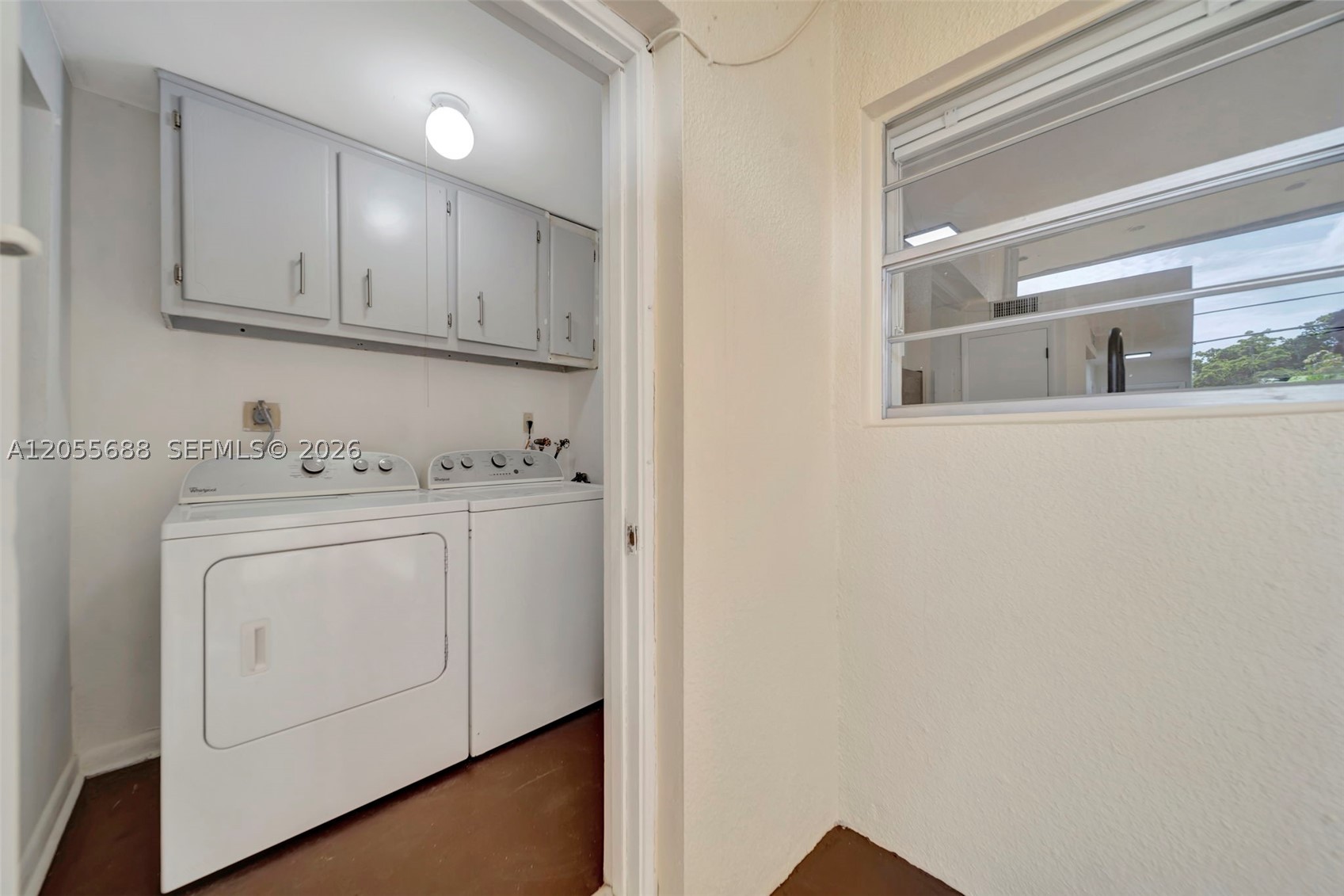 KENDALE LAKES TOWNHOUSE C - Residential Lease