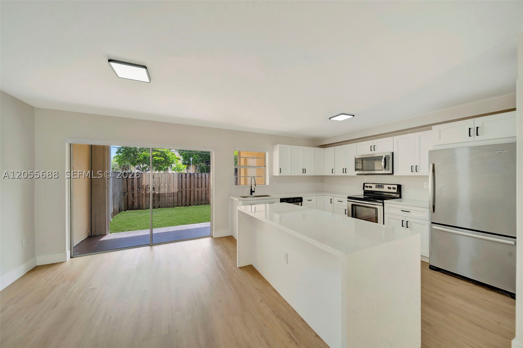KENDALE LAKES TOWNHOUSE C - Residential Lease