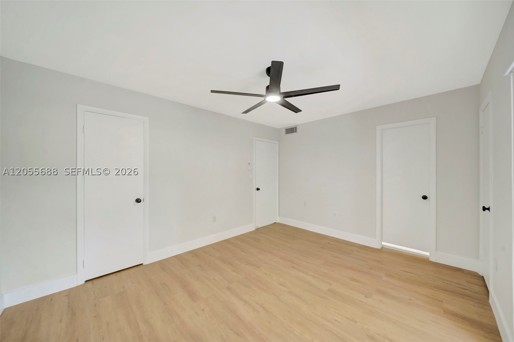 KENDALE LAKES TOWNHOUSE C - Residential Lease