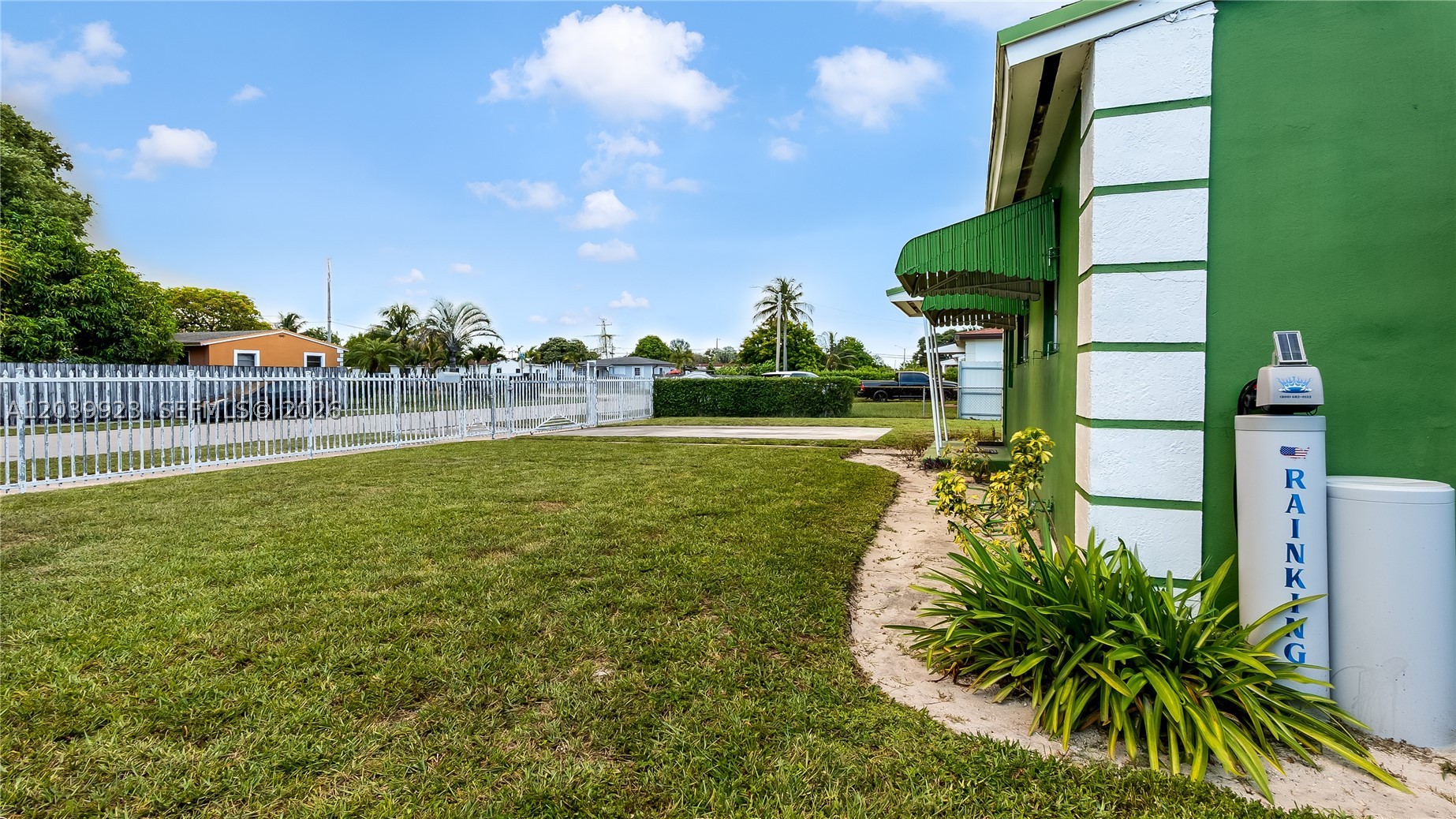 MYRTLE GROVE 1ST ADDN - Residential